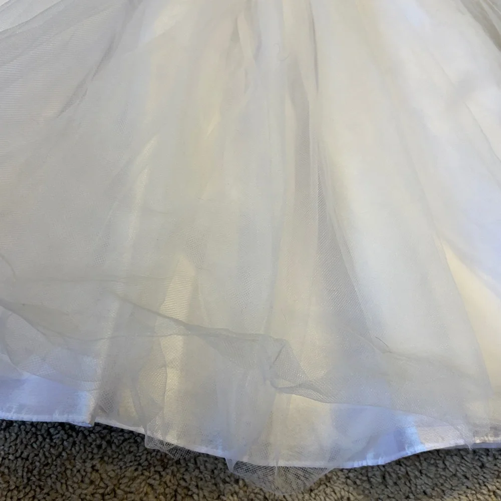 David's Bridal flower girl dress with tulle size 6 - Picture 3 of 8